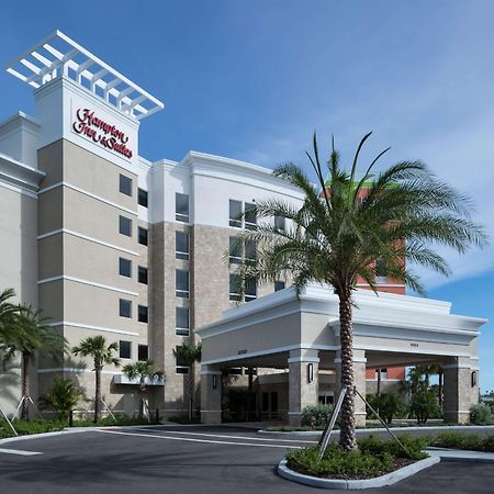 Hampton Inn & Suites Cape Canaveral Cruise Port, Fl Exterior foto